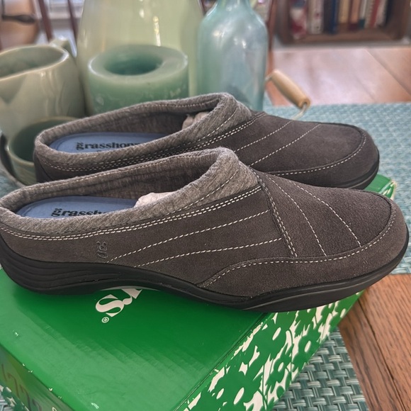 NWT - Grasshoppers Ortholite Prospect Clog - Size 6.5N - Picture 3 of 10